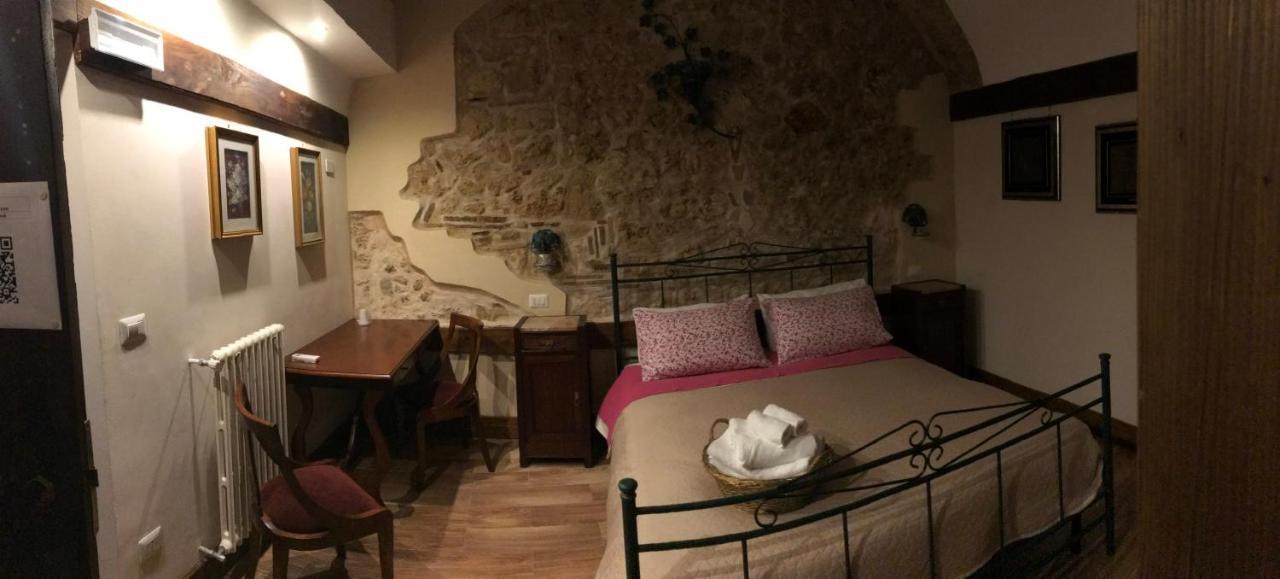 Le Prigioni Del Palazzo B&B Sora Exterior foto