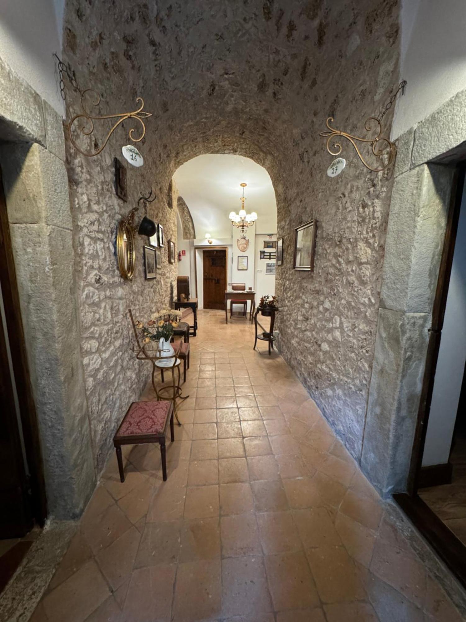 Le Prigioni Del Palazzo B&B Sora Exterior foto