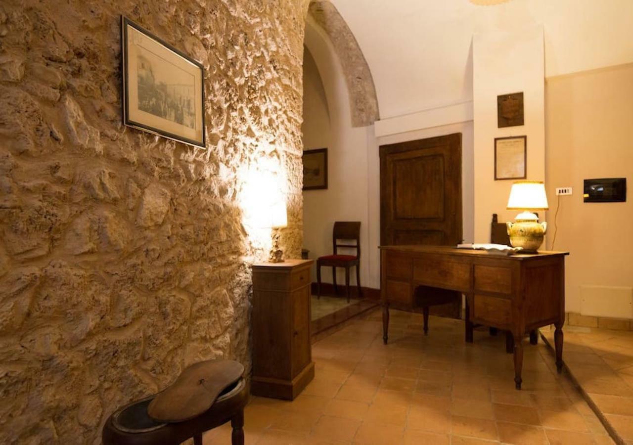 Le Prigioni Del Palazzo B&B Sora Exterior foto